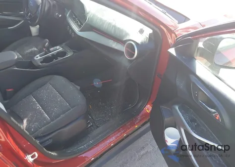 2024 Chevrolet Trax 1Rs z USA, uszkodzony, nr VIN KL77LGE24RC198180